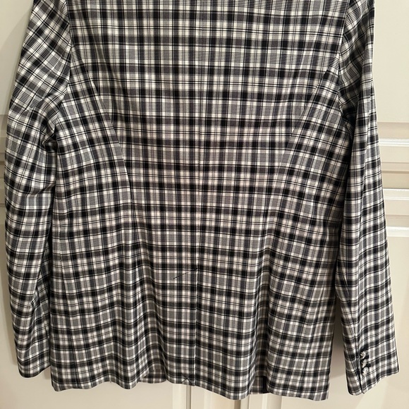 ELIE TAHARI
collection PLAID SINGIE BUTTON BLAZER size 6 new - Picture 2 of 10